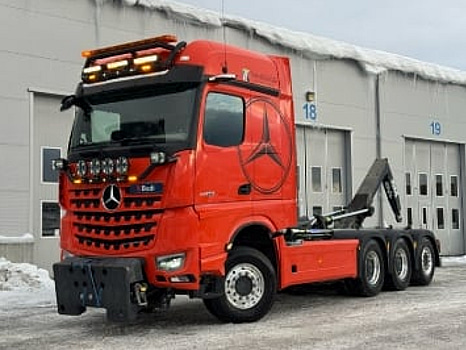 Tridemväxlare Mercedes-Benz Arocs 3758 -2023 | JOAB 24 ton | Plogutrustad