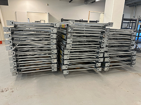 Parti med komplett pallstallage HØVIK STÅL