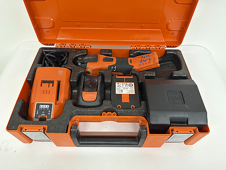 Multimaster Fein AMM500PLUS, 18V, orange, två batterier och laddare