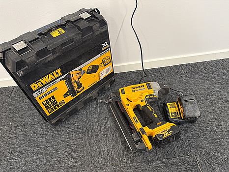 Spikpistol DeWalt DCN890, 18V XR