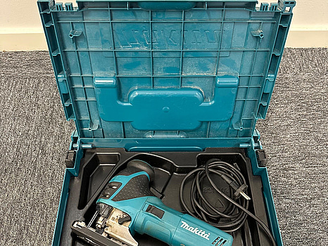 Sticksåg Makita 4351FCT