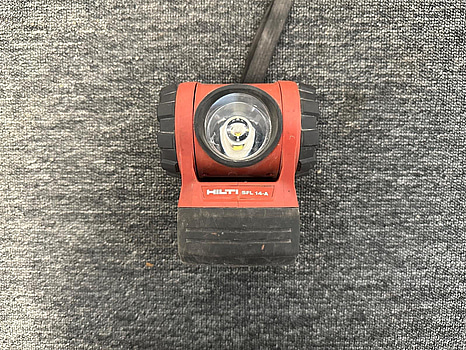 Lampa Hilti SFL 14-A med 14,4V batteri