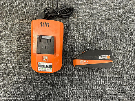Laddare och 18V batteri Fein