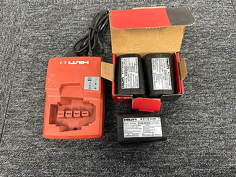 Batteriladdare Hilti C7 och 3st 7,2V Hilti batterier
