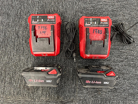 2st batteriladdare Senco och 2st 18V litiumjonbatterier Senco
