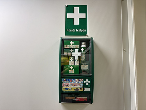 Första-hjälpentavla Cederroth