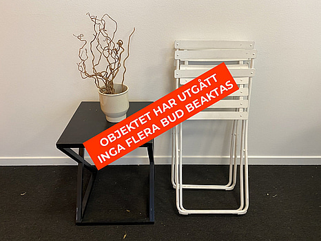 2 st. Stolar inkl. bord