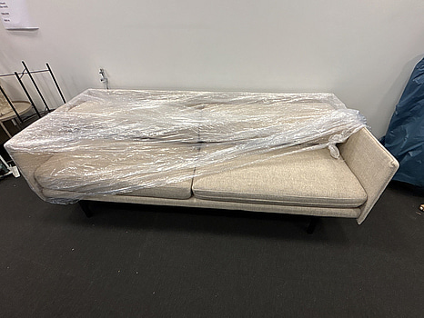 Soffa Zelected by House