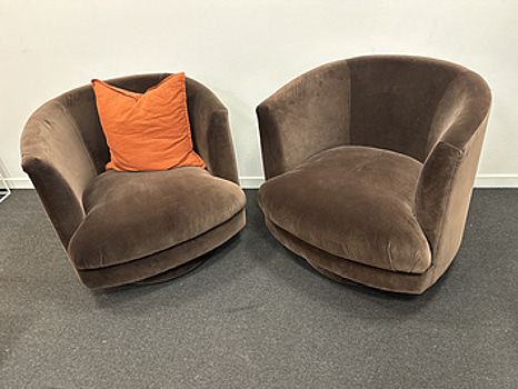 2 st. Fåtöljer Ruth & Joanna Cleo Swivel