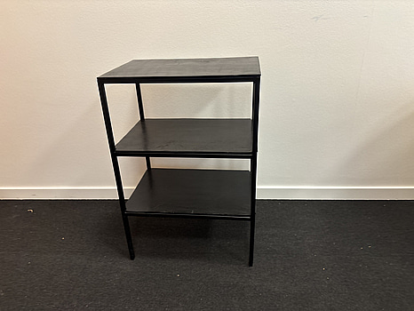 Sidobord i metall House doctor