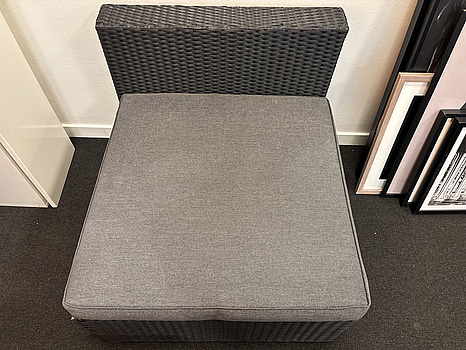 Fåtölj i konstrotting