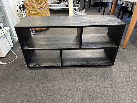 Mediabänk Artwood Hunter