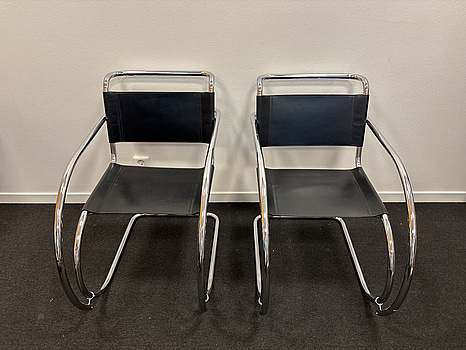 2 st. Karmstolar Ludwig Mies van der Rohe, Mr 20