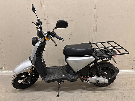 El-moped Volta, 4M307-9900A-14 inkl. 2 st. reservdäck