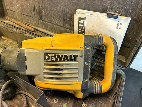 Bilningshammare DeWalt D25902