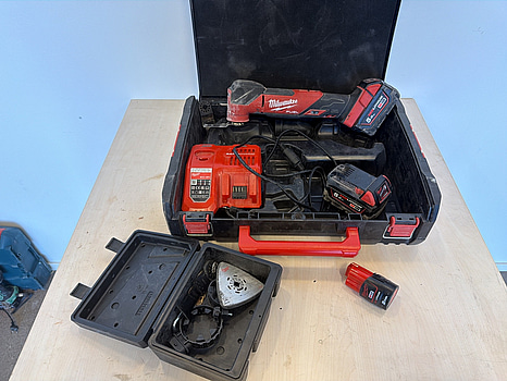 Milwaukee multimaskin