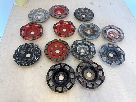 13 st slipskålar 125 mm