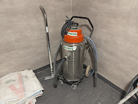 Våtsug med pump Husqvarna W70P