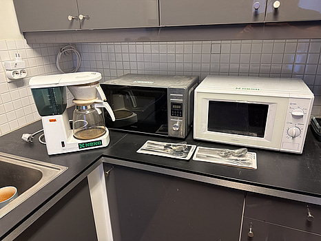 Mikrovågsugnar, kaffebryggare m.m.