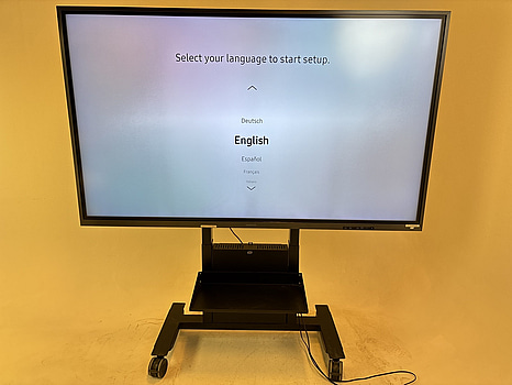 Skärm Samsung Flip, WM85R 85 tum touchskärm inkl. TV-ställ på hjul