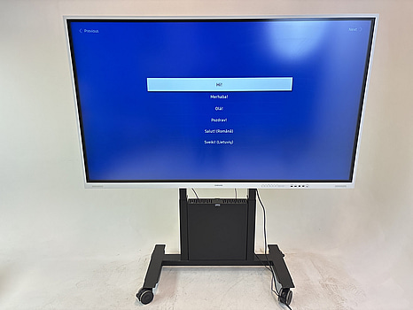 Skärm Samsung Flip, WM85B 85 tum touchskärm inkl. TV-ställ på hjul