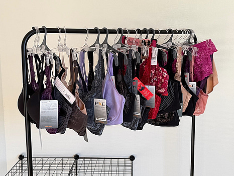 Sortiment underkläder och hudvård