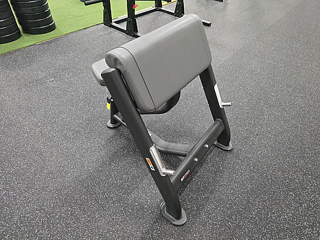 Bänk för bicepscurl
