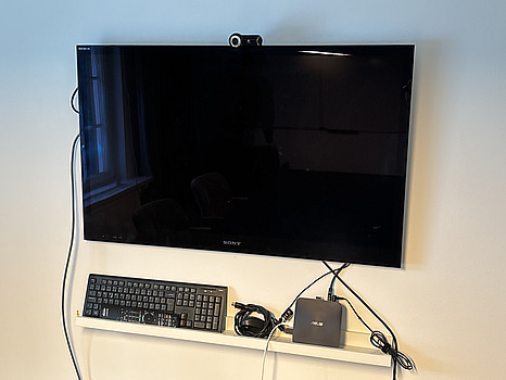 TV Sony 43 tum inkl. asus-dator UN65H