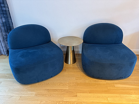 2 st. fåtöljer LA Cividina inkl. soffbord HK Living