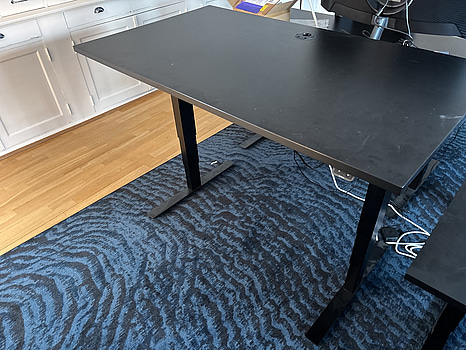 Höj- och sänkbart skrivbord Edsbyn, elektriskt