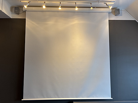 Projektorduk inkl. högtalarssystem Canton