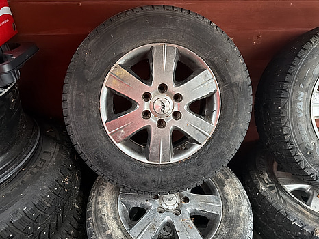 Däck med fälgar, 235/65R16C