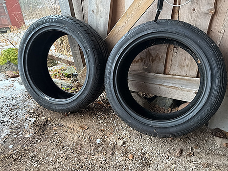 Däck Dunlop 245/45ZR19 98Y