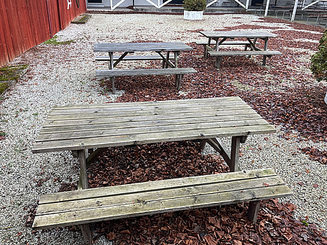 3 st stora träbord – från dansloge