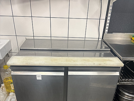 Kylbänk med plastkantiner. SweDan S900 STD