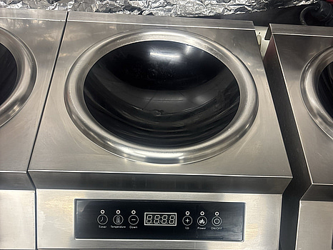 Induktionswok Adexa AM-CD506W