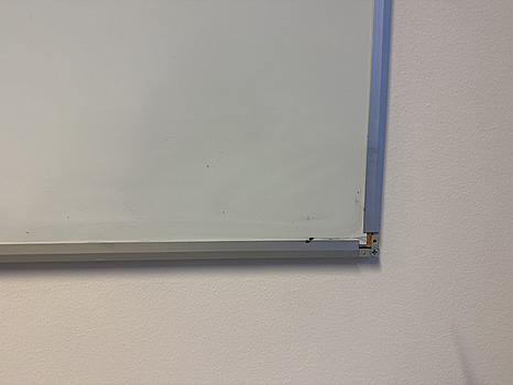 Whiteboard, vägghängd