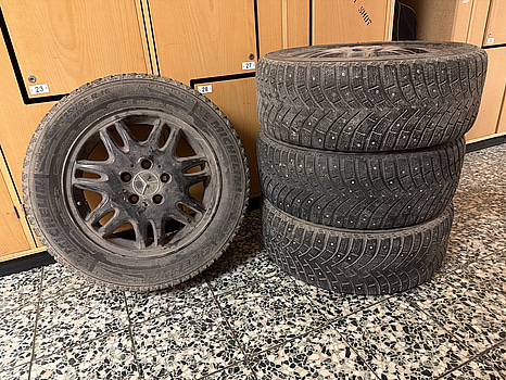 Hjul Mercedes, 225/55 R16, dubbdäck