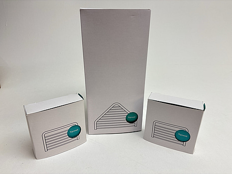 Parti med badrumstillbehör, Tapwell, Ascot grey.