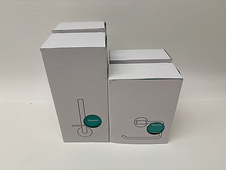 Parti med badrumstillbehör Tapwell Ascot grey.