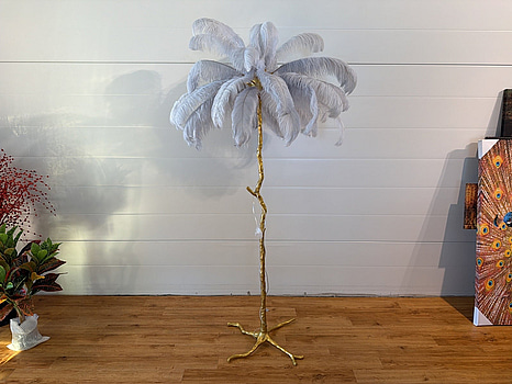 Golvlampa med fjädrar, höjd ca 160 cm