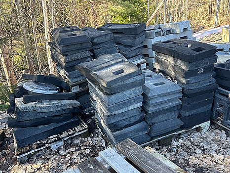 Staketfot till byggstängsel