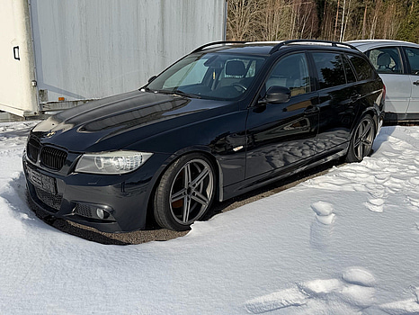 BMW 320i Touring Manuell, 170hk - 2010 - reparations/ reservdelsobjekt
