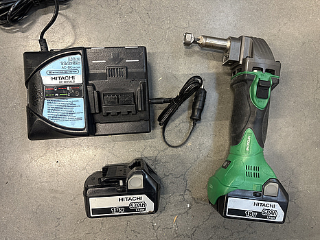 Nibbler Hitachi 18 volt