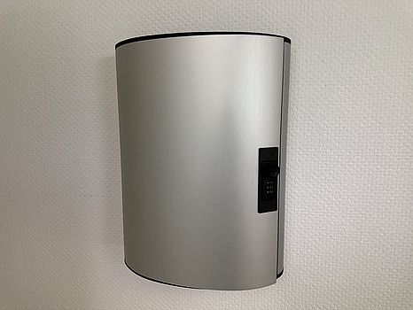 Nyckelskåp med kodlås, väggmonterat