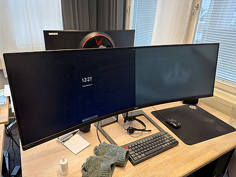 Philips Brilliance 498P curved datorskärm