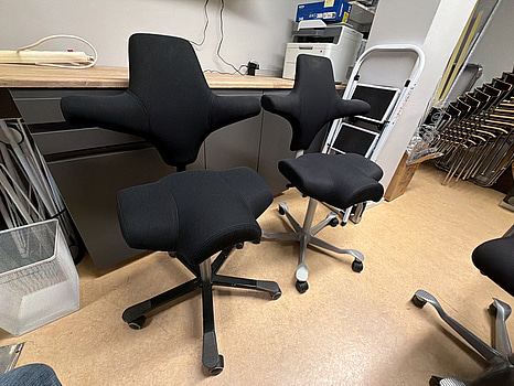 2 st Håg Capisco kontorsstolar