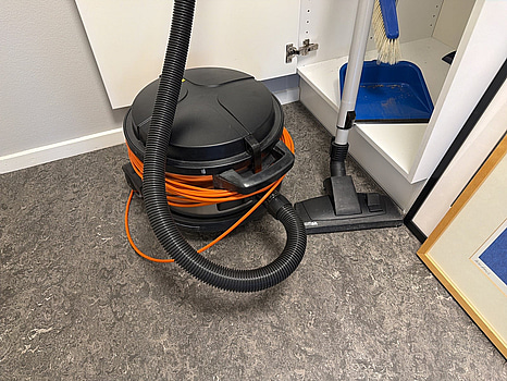 Nilfisk VP930 dammsugare & städutrustning