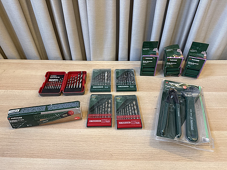 Digital vinkelmätare, borr, uttagsskydd m.m