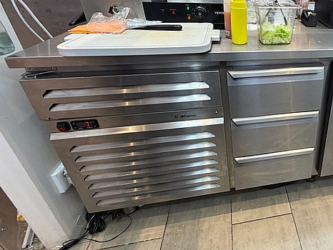 Kylbänk 260 med slät toppskiva – AllThermo